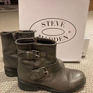 Steve Madden boots